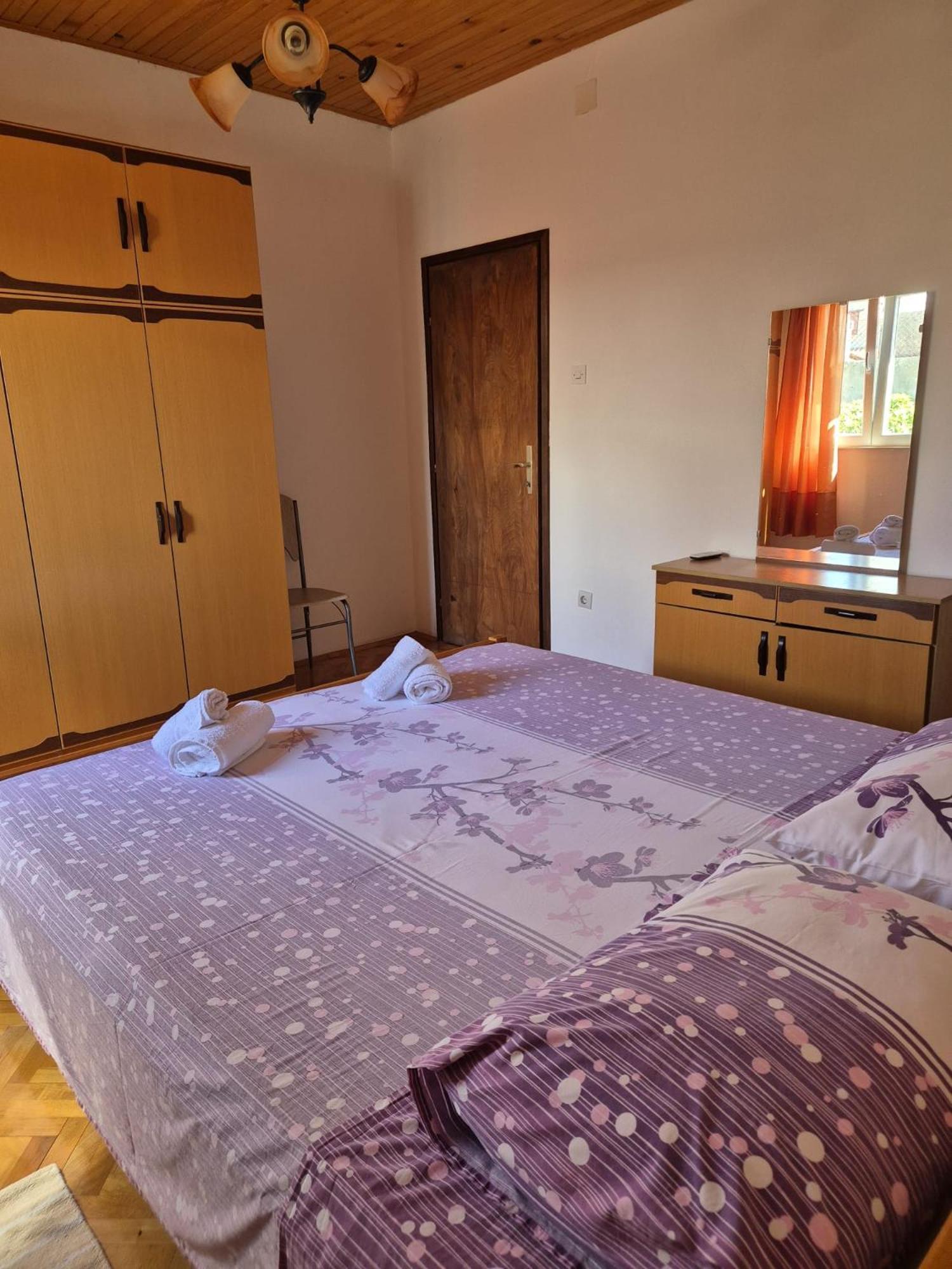 Apartmani Ino Skrip Bagian luar foto